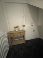 West Lakes 3 Bedroom - Sleeps 5 - Self Check In - Fully Furnished House - B&B Workington
