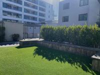THE WATERFRONT APARTMENTS 1 Bedroom Executive Apartment with Courtyard Views located on the Geelong Waterfront - 4501 - Chambres d'hôtes Geelong