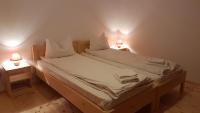 Doppel-/Zweibettzimmer mit Bad