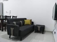 Pleasant Stay at Mesahill - 1 Queen 1 Single Bed by Tareq - B&B Kampung Baharu Nilai