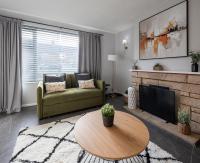 Stylish 4-Bed House Close to M32, Free Parking - B&B Bristol