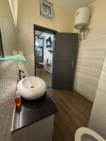 Nouveau Studio à Dakar Lumineux - Climatisation Wifi- Gardien 24h - Chambres d'hôtes Dakar