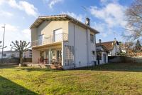 Villa Amistad - centre - parking - jardin - lave linge et vaisselle - B&B Mont-de-Marsan