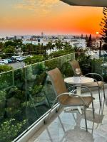 Napa Skyline Suite 3BR Sunset Views and Pool - B&B Ayia Napa