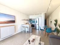 Wavescapes Shoreline Stay - Bed and Breakfast Muizenberg