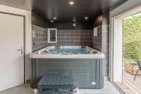 Déplacements Pro & Détente- Hébergement Calme avec Spa - Bed and Breakfast Rousson