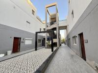 Elegant 2BR Apartment with Balcony NZL262 - Ferienwohnung Riad