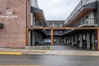 Downtown Revelstoke Retreat by Canadian Rockies Vacation Rentals - Chambres d'hôtes Revelstoke
