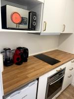 Modern studio for 3, Porte de Paris nord metro 7 - Chambres d’hôtes Aubervilliers