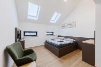 Zimmer mit Kingsize-Bett