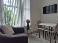 Modern Studio Apartment - Sleeps 4 - Free Wi-Fi - Near City Centre - Chambres d'hôtes Portsmouth