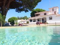 CALMA TIPI Glamping con piscina en Chiclana - B&B Chiclana