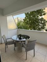 Blue Edge Makenzy - Chambres d’hôtes Larnaca