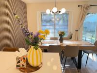 Modern and Cozy 3BR Retreat Perfect for Families or Big Group - B&B Cedar Park