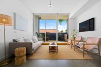 Refined Seddon Retreat in Coveted Locale plus parking - Ferienwohnung Sidonia