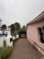 Casa Aconchegante com piscina privativa - B&B Sombrio