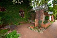 Huys ten Bosch - B&B Potchefstroom