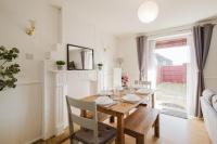 Comfortable 3 Bedroom Home Sleeps 5 - Bed and Breakfast Wellingborough
