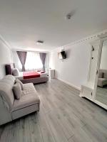 Dreibettzimmer mit eigenem Bad