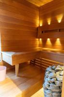 Glorious two-floor house, 4 bedrooms, sauna, park - Bed and Breakfast Ilola