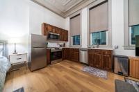 Candlestick Suite - B&B Sedalia