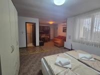 Апартамент Маунтин лодж - B&B Pamporovo