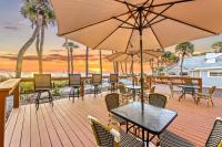 Oak Grove Escape on the Beach at Resort with Pool, Kayaks, Tennis, and More! - Chambres d'hôtes Englewood