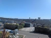 3BR Home Near Swansea City Centre - B&B Swansea