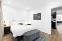 Boutique 4BR Luxury Residence 2 Floors Mile-End St-Laurent - B&B Montreal