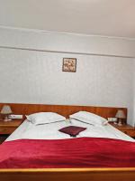 Family Room (2 Adults + 2 Children)