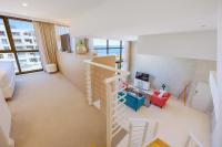 Duplex Apt With Stunning Views - Mouille Point - Bed and Breakfast Kaapstad