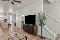 Modern Retreat - Close to Old Town - B&B Fort Collins