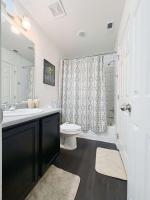 Den Haven Entire Home Near DIA With Three Bedrooms And Private En Suite Baths - Chambres d'hôtes Denver