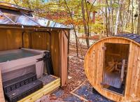 Wellness Escape I Sauna, Hot Tub, Theater & Game Room - Ferienwohnung East Stroudsburg