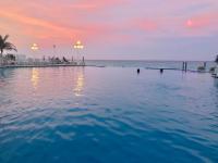 Beach and Ocean Front Apartments Cancun - Ferienwohnung Cancún