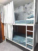 Cama en habitación compartida mixta de 6 camas