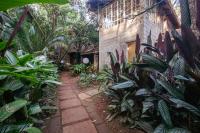 Pool House Studio by YourHost Karen Nairobi - B&B Nairobi