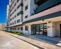 Vibrant Color-Pop Studio at Ivory Residence - B&B Bucarest