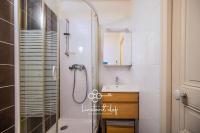 Escale de charme à Tours - Parking, Patio & Hyper centre - B&B Tours