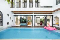 Jivani Villa - 9 min to Nusa Dua Beach - Brand New, Cinema Room, BBQ, 3Bdr - B&B Jimbaran