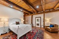 Studio Apartment (No Pets)