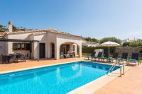 Villa Conchita by Escape Home - B&B Son Bou
