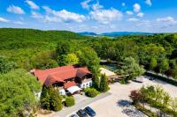 Pollushof Panzió és Étterem - Ferienwohnung Tscholnok