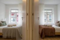 Historic Apt with View of Infante Square - B&B Porto