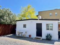 Casita, 1 BR 1 BA, Near U of A, Fully Fenced - Chambres d'hôtes Tucson