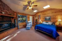 A-Frame, 2 BR 1 BA, Lakes, Fenced, Fireplace - B&B Lake of the Woods