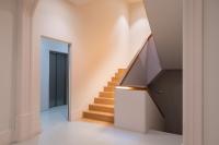 Host Wise - Modern Stuning Flat w Prime Location - B&B Oporto