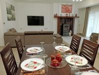 Chloe Maxi Apt 108 sqm - B&B Kastoria