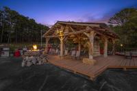 Stonegate Lodge 2 Queen Beds WIFI Roku TV Salt Water Pool Room #106 - B&B Eureka Springs