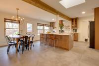 6 Mi to Dtwn Austin Home with Screened Porch and Yard - B&B Austin